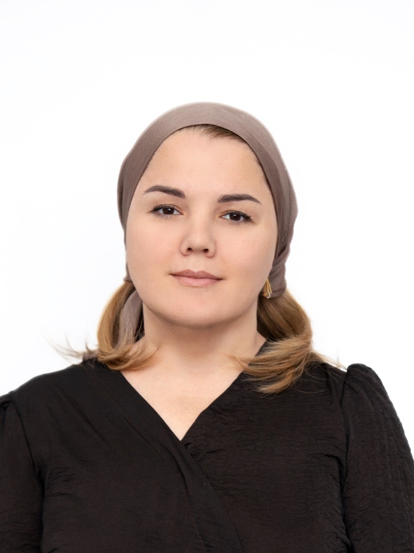 Героева Хадишат Абдурахмановна.